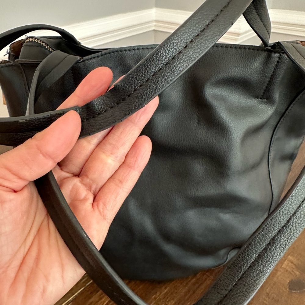 Anthropologie faux leather tote bag - Picture 7 of 16